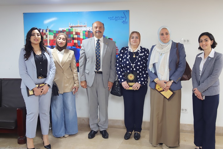 انطلاق فعاليات الاحتفال باليوم العالمي  للمرأة العاملة بالقطاع البحري بمشاركة نخبة من القيادات تحت شعار 